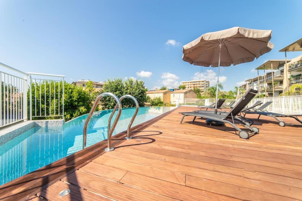 A7- 2 Bdr Sea & Mountain View - Ac, Parking, Pool & Terrace Apartment Antibes Exterior photo