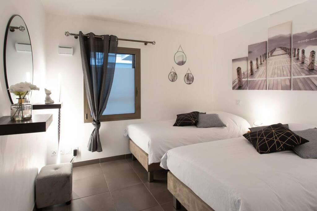 A7- 2 Bdr Sea & Mountain View - Ac, Parking, Pool & Terrace Apartment Antibes Exterior photo